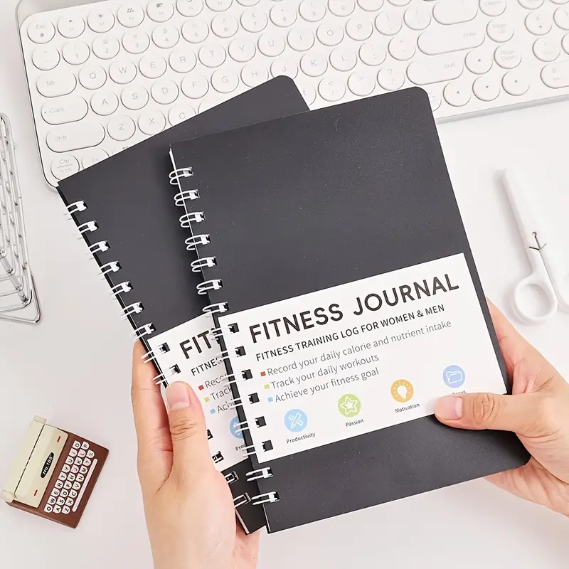 Nutrition And Exercise - Fitness-Tagebuch Notizbuch Tägliche Trainings- und Ernährungspläne